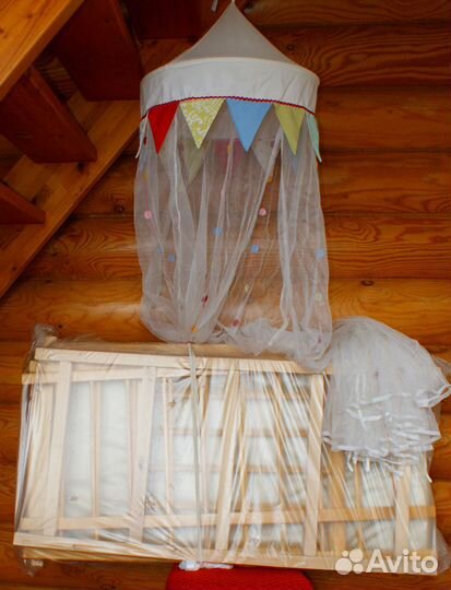 Детская кроватка