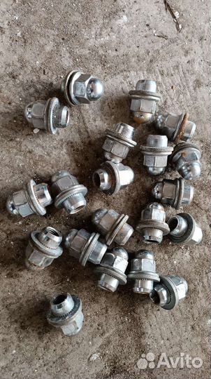 Гайки на литьё Мицубиси Аутлэндер 3