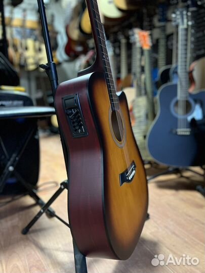 Гитара электроакустика