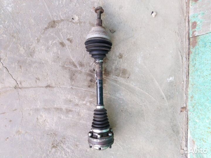 Привод передний левый Volkswagen Passat Cc 1.8