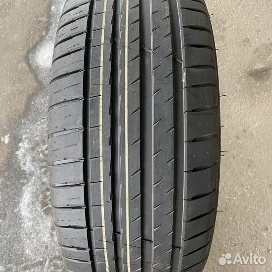 Michelin Pilot Sport 4 245/40 R20 99Y