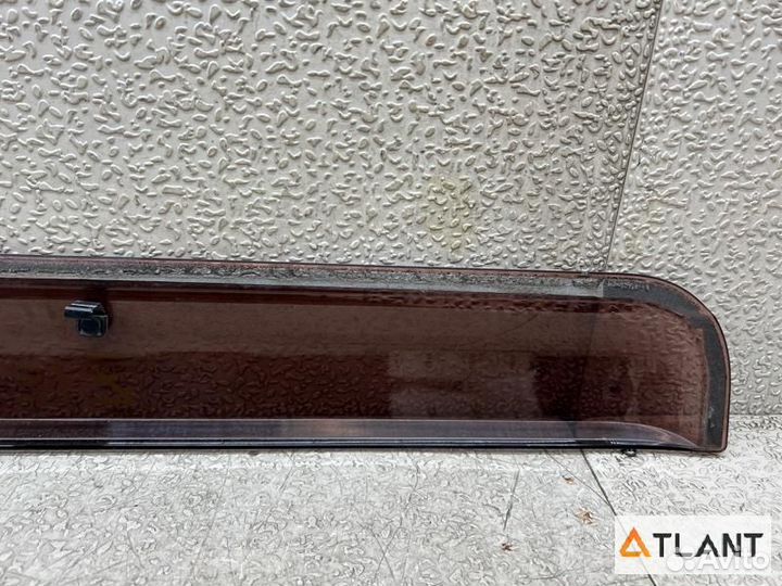 Ветровик задний правый nissan cube