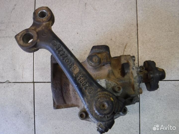 Рулевой редуктор Mercedes W124