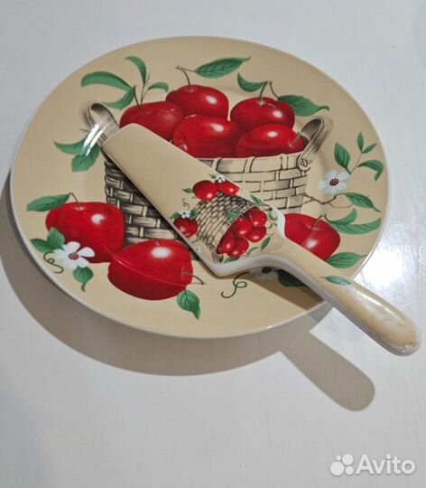 Блюдо для торта с лопаткой