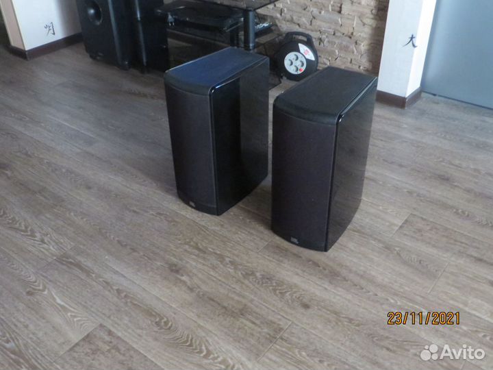 Акустика JBL LS40