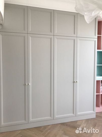 Шкаф распашной. Быстрая доставка и монтаж
