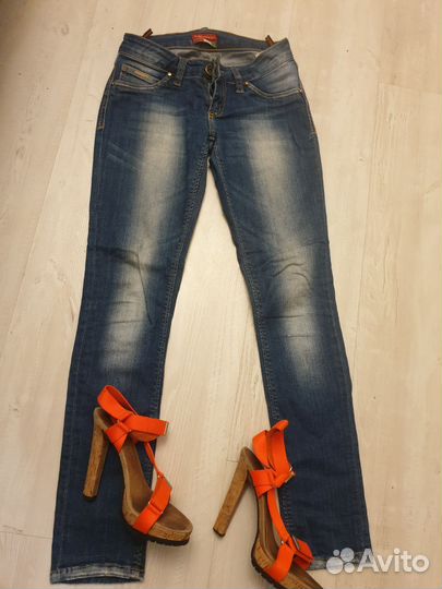 Джинсы женские dsquared s