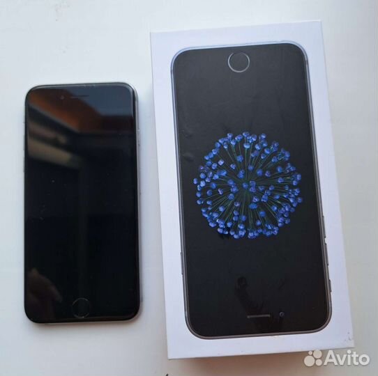 Телефон iPhone 6