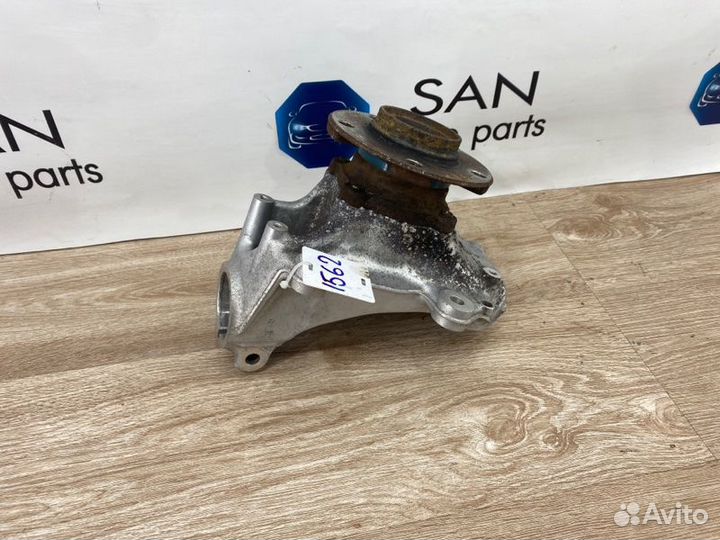 Кулак поворотный передний правый Bmw 3 F30 N47D20