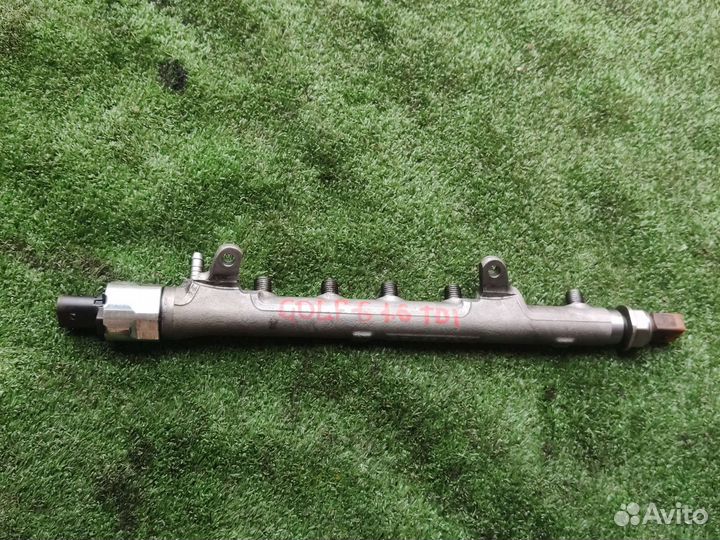 Топливная рампа Volkswagen Golf 6 1.6 TDI