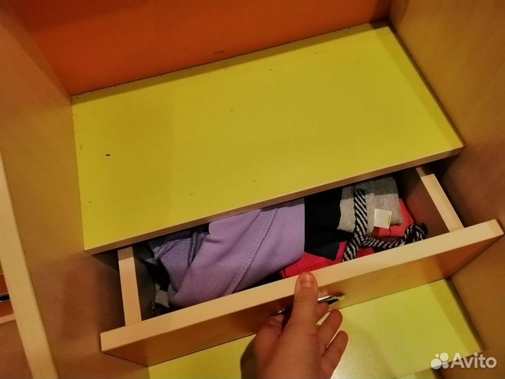 Детская кровать с ящиками и столом