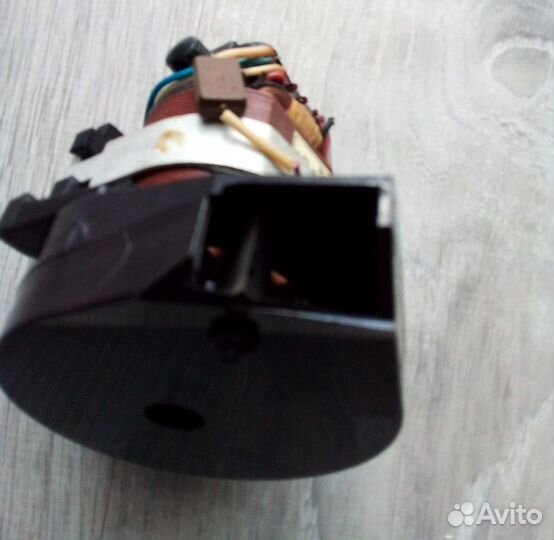 Электродвигатель от кинопроектора русь 127в