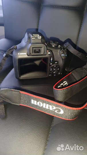 Зеркальный фотоаппарат canon eos 2000d