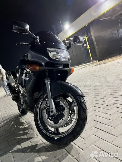 Kawasaki zzr400-2