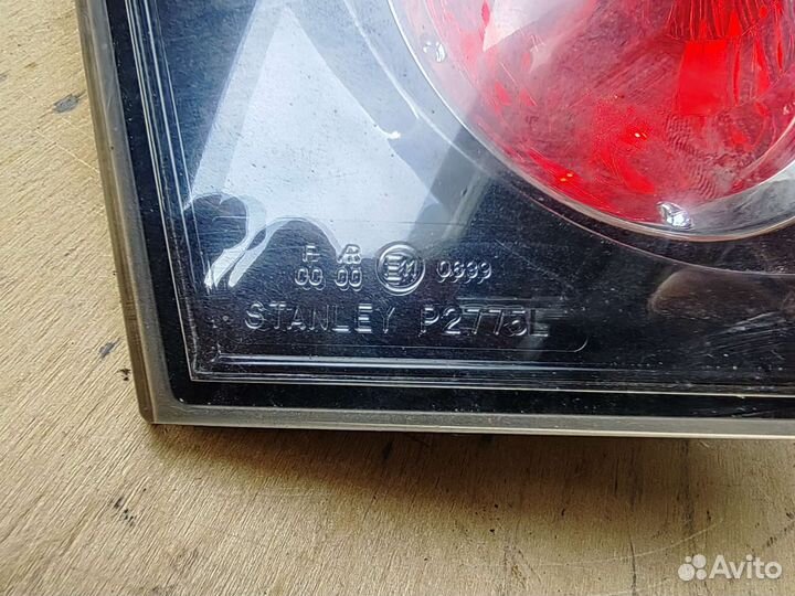 P2775L Mazda 3 BK фонарь крышки багажника левый