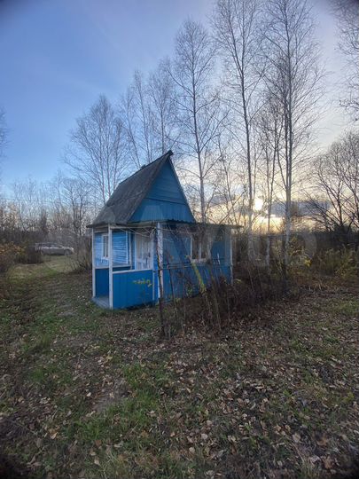 Дача 10 м² на участке 8 сот.