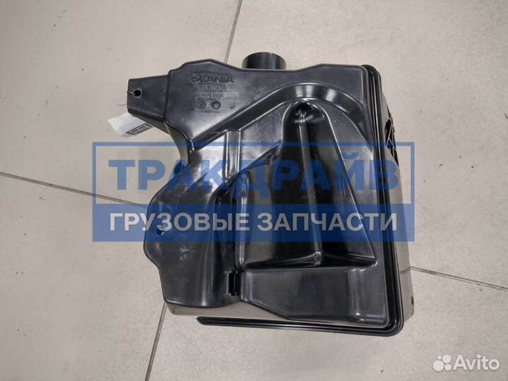 Бачок стеклоомывателя для автомобилей Скания