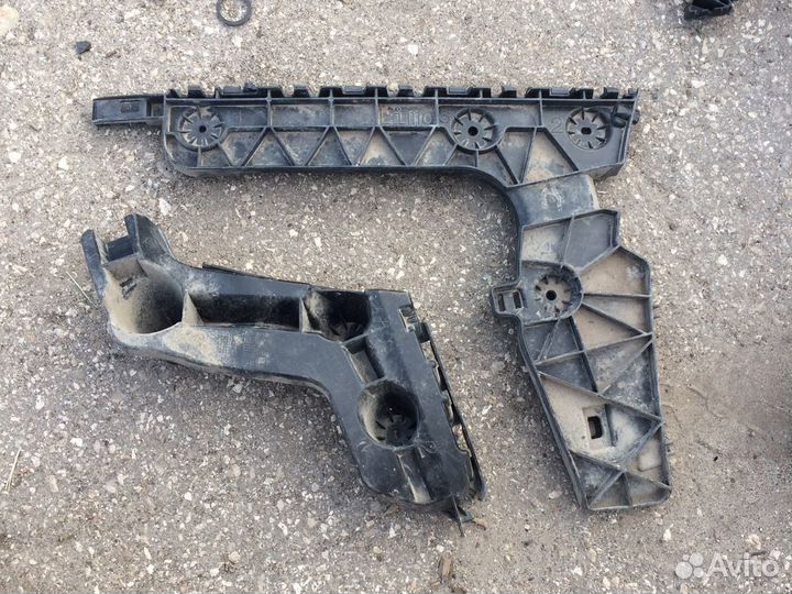 Крепление заднего бампера audi a6 C8 цена за шт