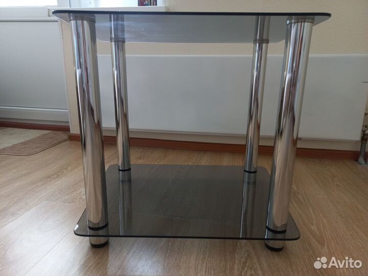 Столик под теле-видео аппаратуру