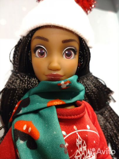Кукла из новогоднего набора ily 4ever дисней