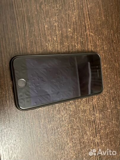 iPhone 8, 64 ГБ