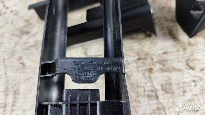 Накладка салазки BMW 5 F10