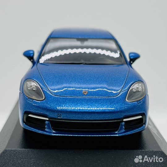 Porsche Panamera 4S Diesel Minichamps 1:43