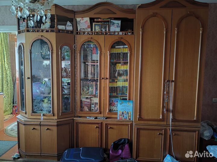 Стенка горка в гостиную