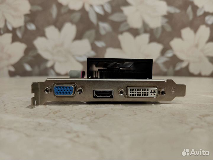 Видеокарта GTX 750 4 Гб