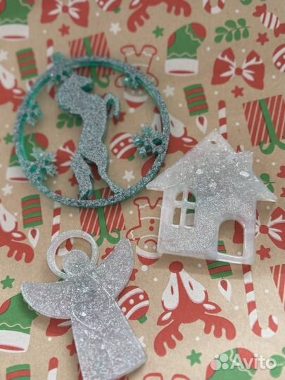 Новогодние украшения из смолы