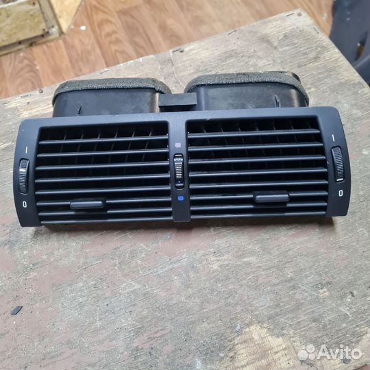 Дефлектор обдува центральный Bmw X5 2006 E53