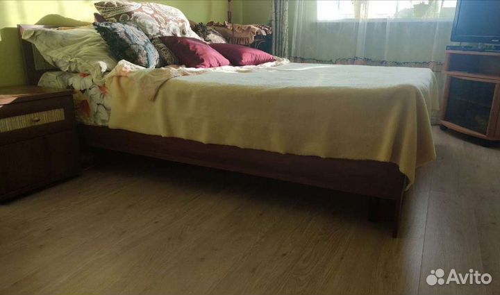 Кровать с матрасом бу