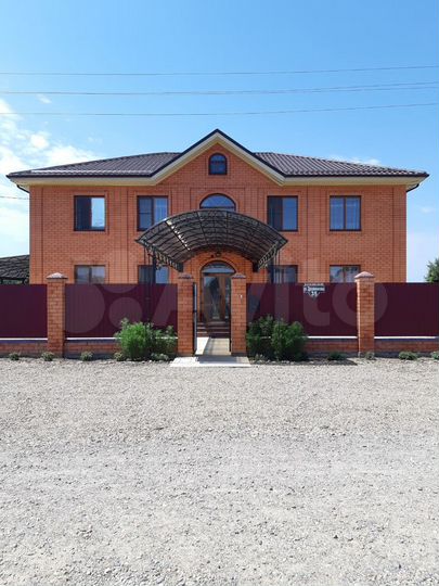 Комната 15 м² в 9-к., 2/2 эт.