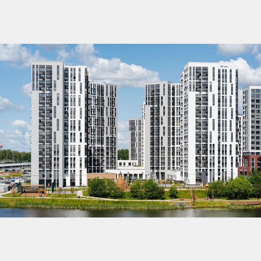 4-к. квартира, 92,3 м², 2/15 эт.