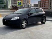 FIAT Punto 1.4 MT, 2010, 179 800 км, с пробегом, цена 635 000 руб.