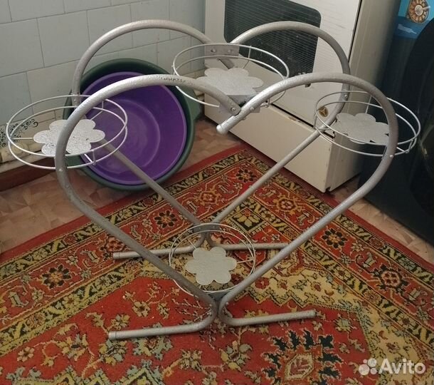 Подставка для цветов на подоконник