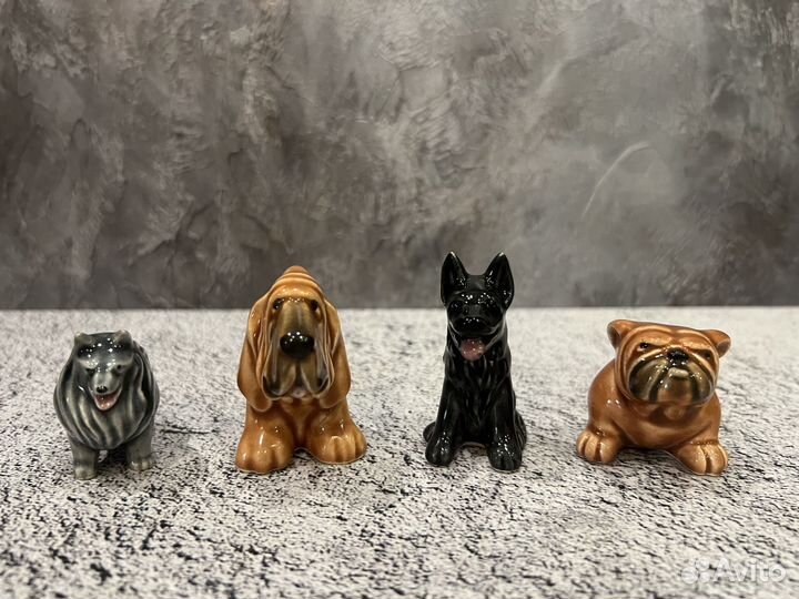 Статуэтки, фигурки собак
