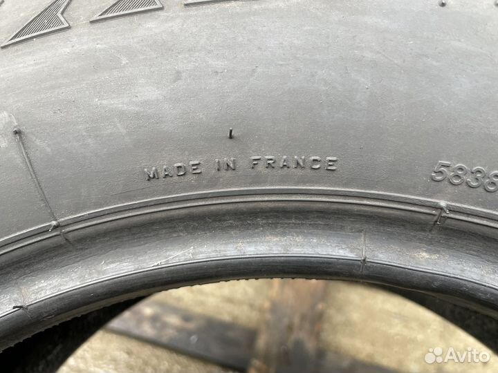 Bridgestone Blizzak LM-25 205/65 R15