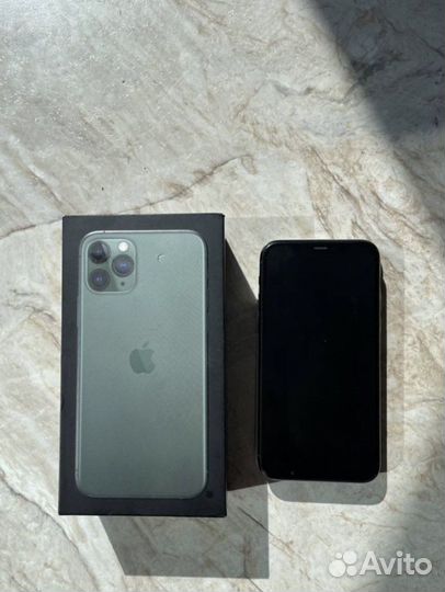 Телефон iPhone 11 про
