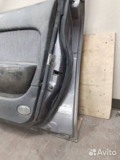 Дверь передняя правая Mazda Eunus CA8P