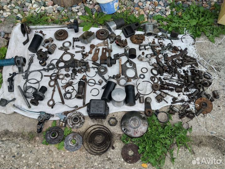 Советские старинные запчасти детали иж