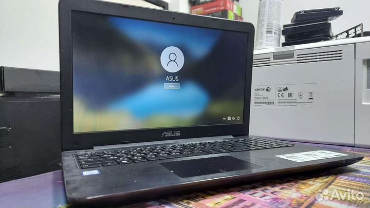 Ноутбук asus i5-7200U 8gb SSD