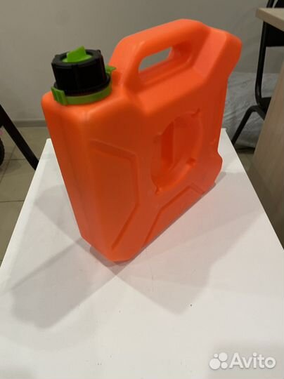 Канистра для квадроцикла и снегохода