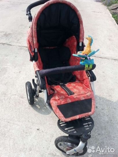 Прогулочная коляска