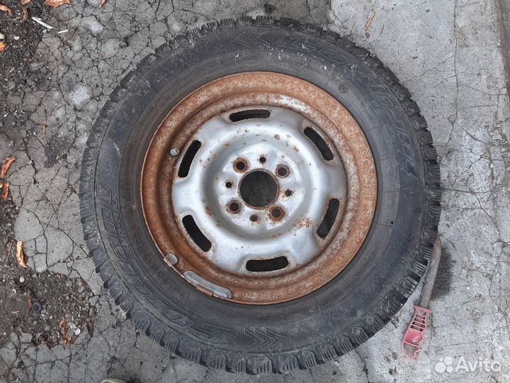 Колесо r13 с зимней резиной для ваз