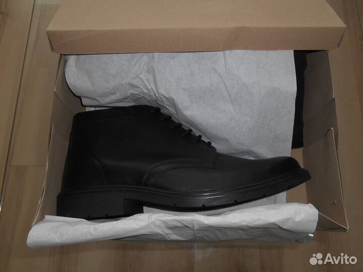 Новые армейские ботинки