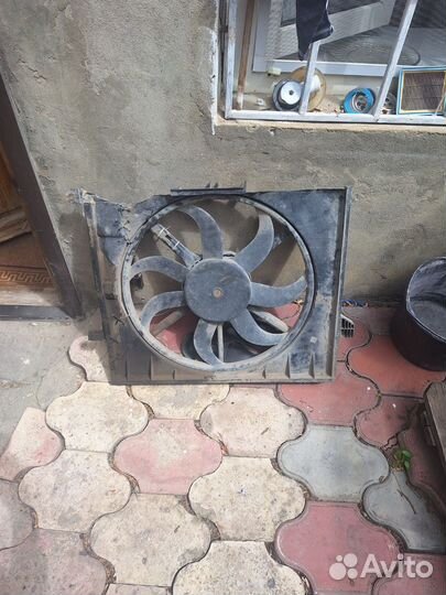 Вентилятор охлаждения радиатора