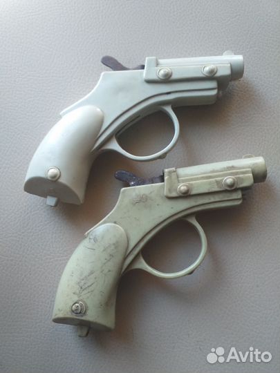 Игрушка пистолет СССР
