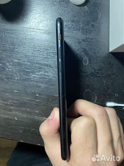 iPhone 7, 32 ГБ