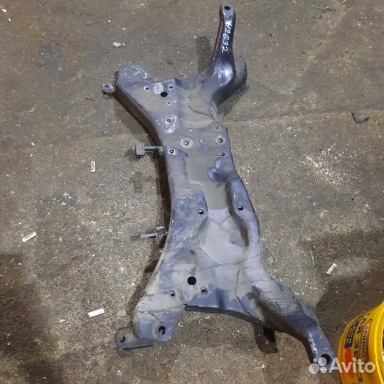 Передняя Балка Lancer 9 Outlander 1 2000-2010 г.в